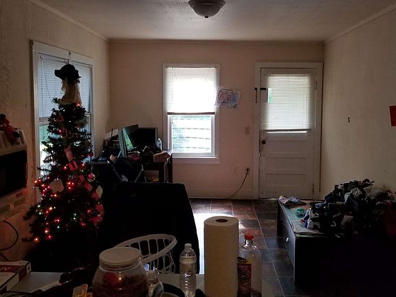5th image of 213 & 215 Union Ave SE
