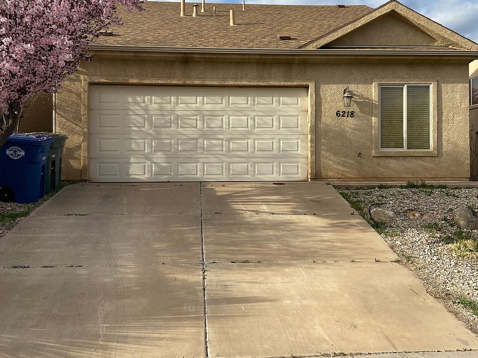 Front of house, Street View