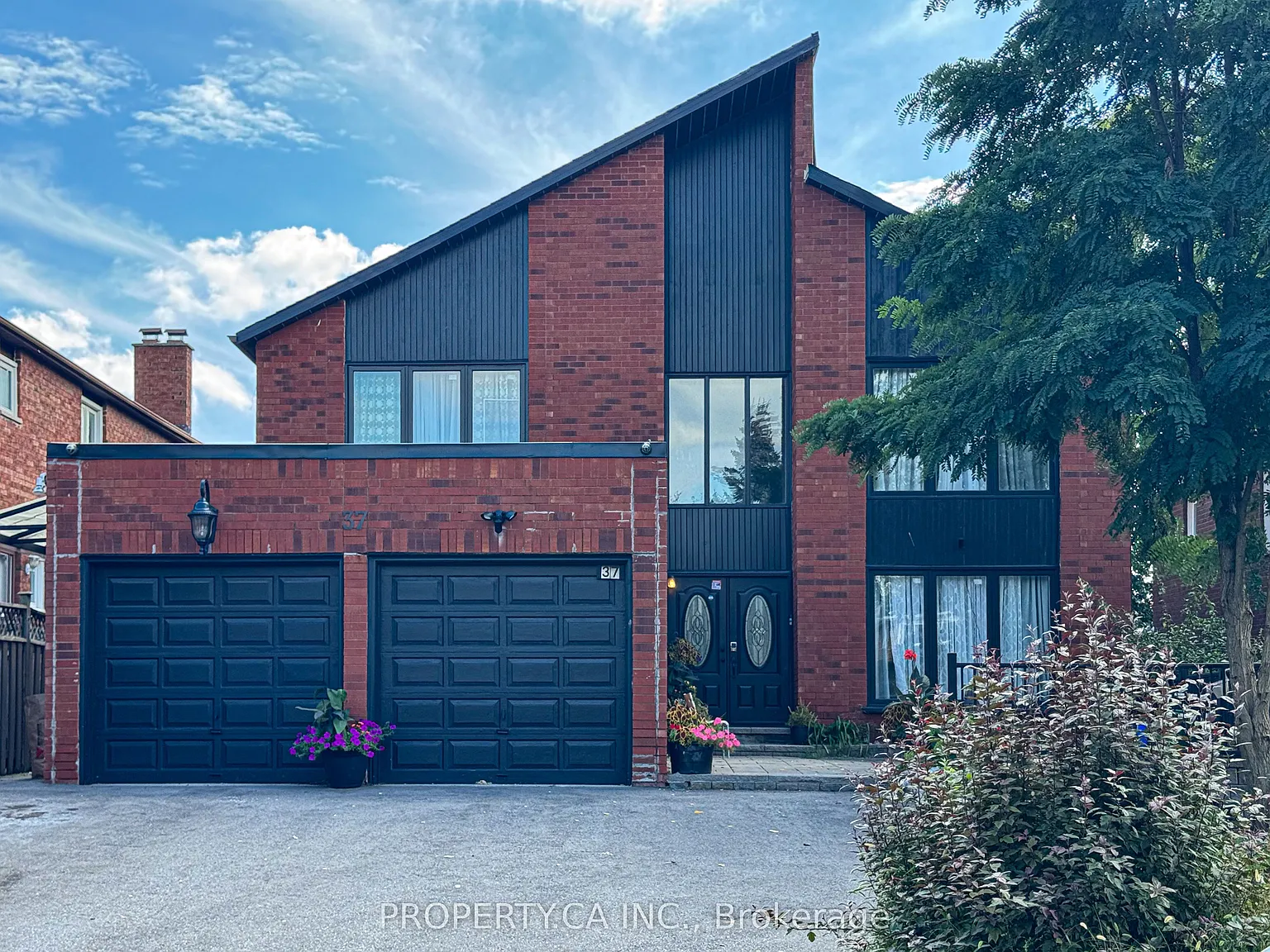2 bed, $1,900 — Photo 1