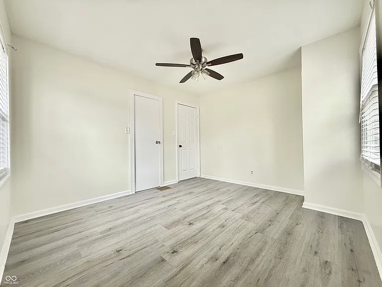 3310 N Keystone Ave — Photo 19
