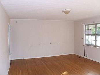 2nd image of 402 5th Ave SE