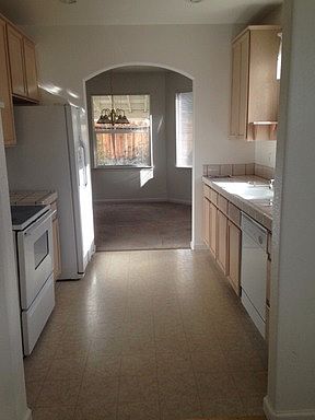 3rd image of 1318 Penn Ln