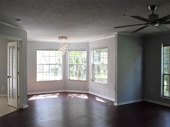 5th image of 705 Youngstown Pkwy APT 357