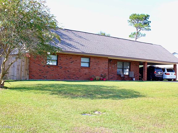 2nd image of 2315 Norris Cir