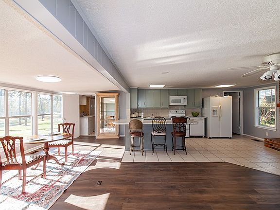 5th image of 7261 Nichols Subdivision Rd