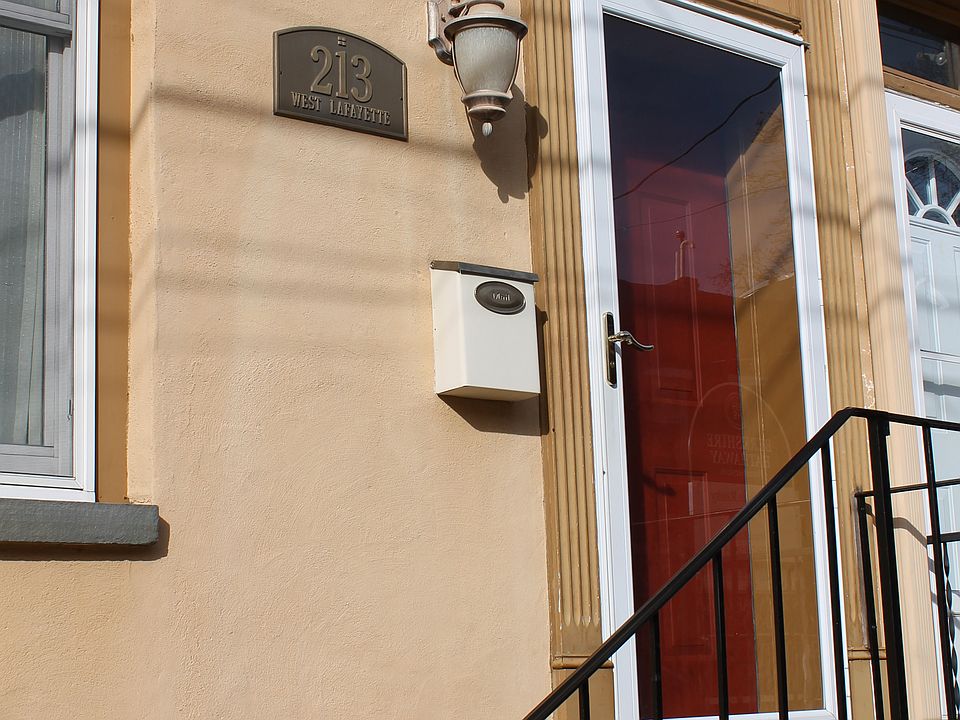 2nd image of 213 W Lafayette St
