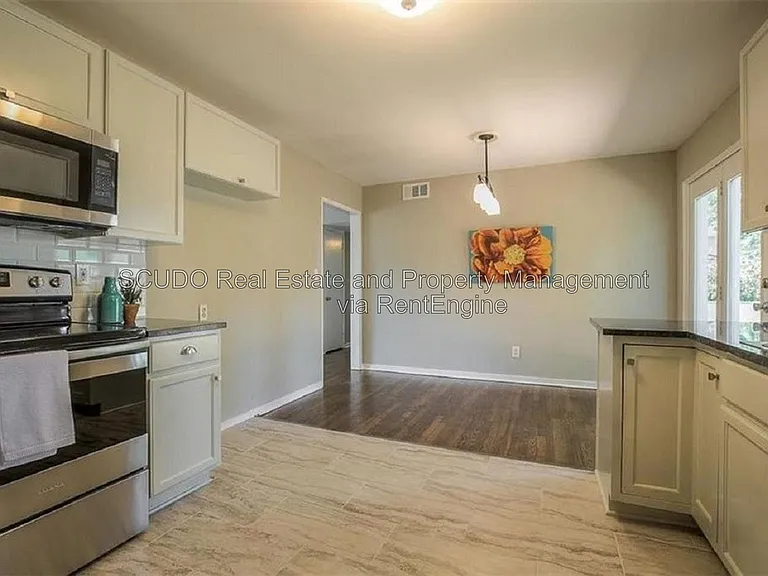 7642 Ash St — Photo 5
