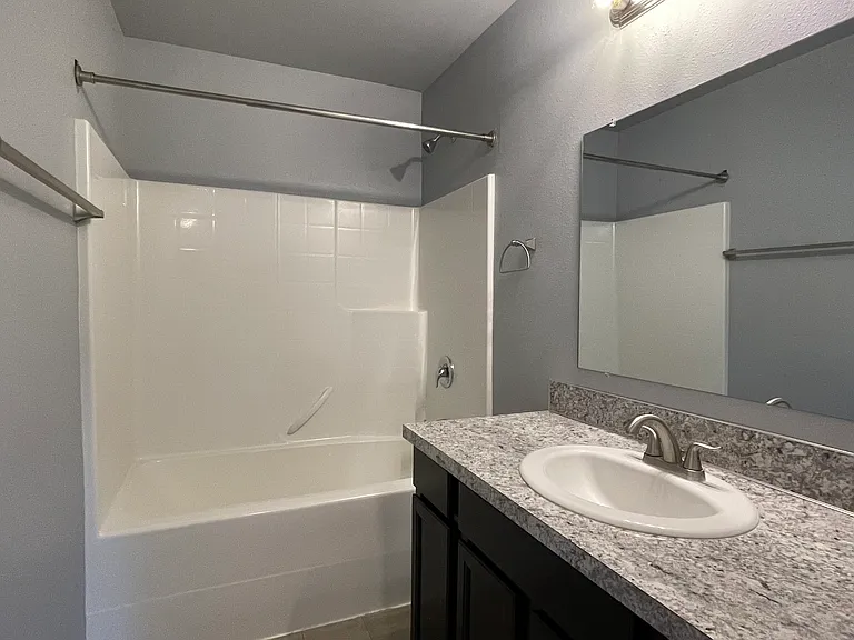 1430 Dekalb St — Photo 13