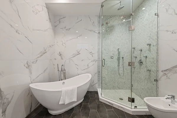 Sold by Nest Seekers International | media 23