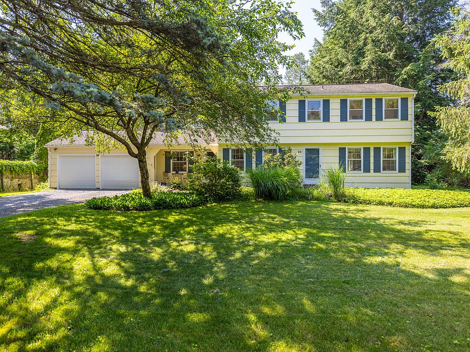 1st image of 24 Rosewood Dr