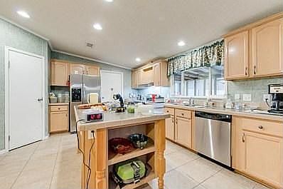 5th image of 215 Private Road 1264