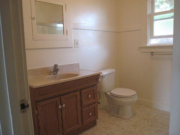 5th image of 4590 Bodega Ave