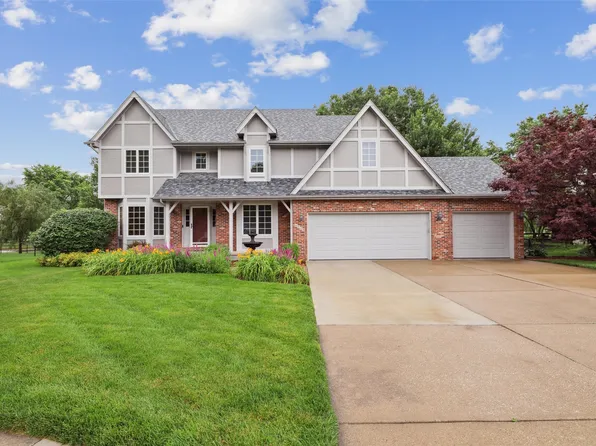 6825 Ceres Cir, Johnston, IA 50131