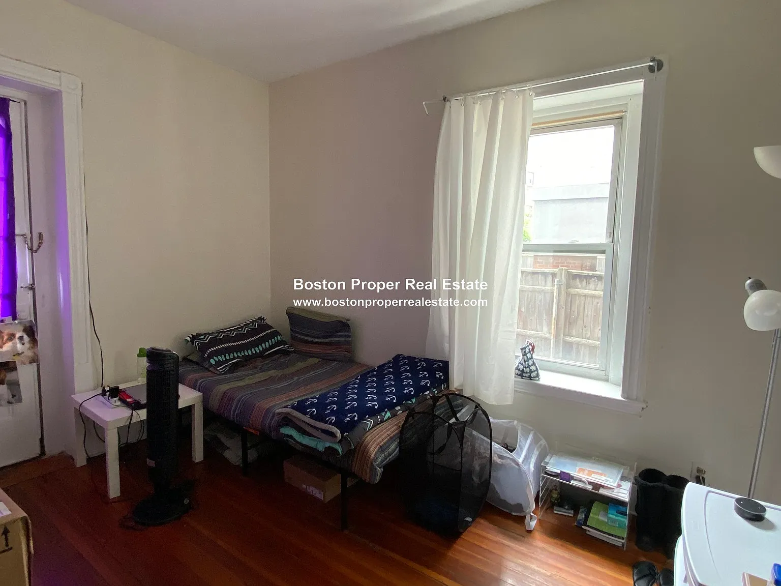 3 bed, 700 sqft, $3,145 — Photo 2