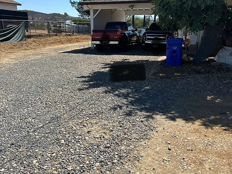 Hanson Ln — Photo 21