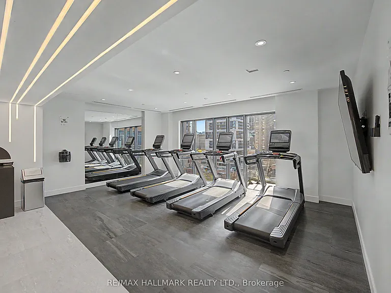 308 Jarvis St #708 — Photo 31