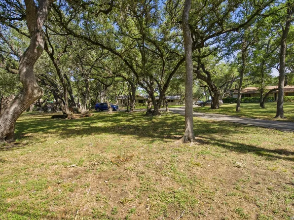 1112 FAWN DR, Schertz, TX 78154