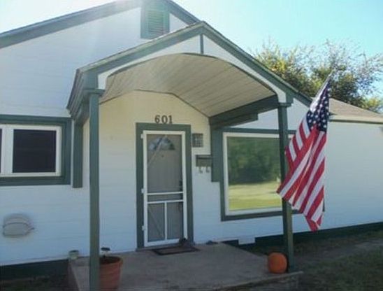 1st image of 601 W Bois D Arc St