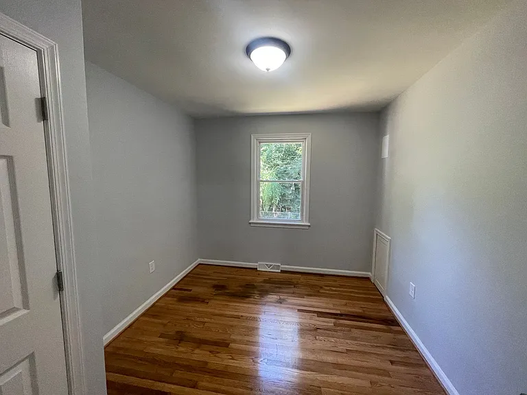 4915 Sycamore Pl — Photo 9