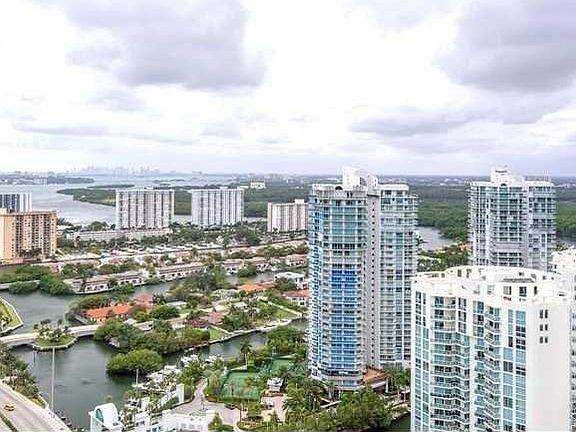 5th image of 16699 Collins Ave #34