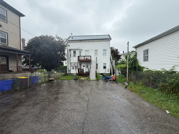 102 Tremont St APT 1, Fall River, MA 02720