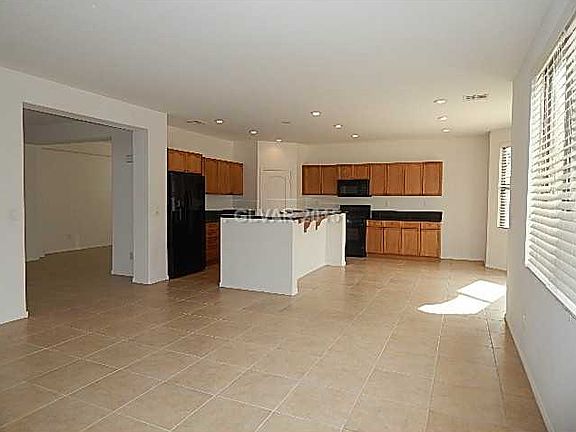 5th image of 10077 Shiloh Heights St