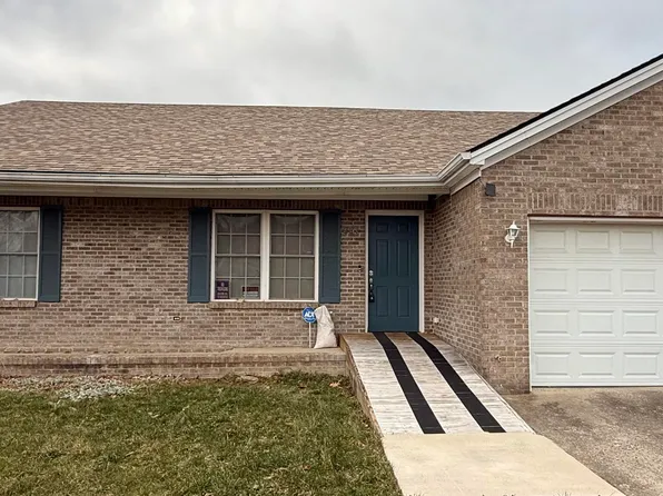 221 Woodview Dr, Nicholasville, KY 40356