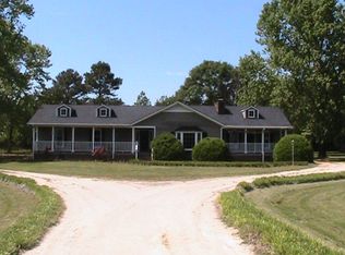 653 Shipp Rd, Clinton, NC 28328