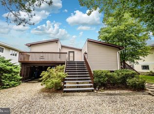 16 Ivanhoe Ct, Ocean Pines, MD 21811