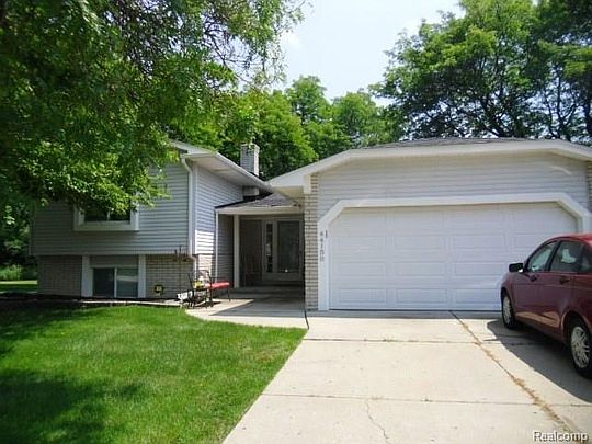 2nd image of 44159 Fair Oaks Dr