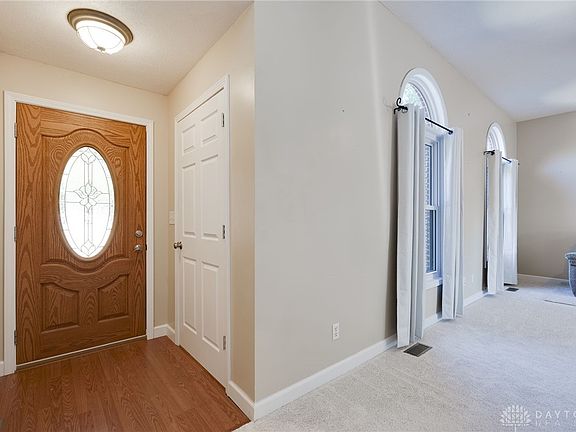 5th image of 8744 Lake Dr
