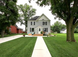 132 E Borden Ave, Buffalo Lake, MN 55314