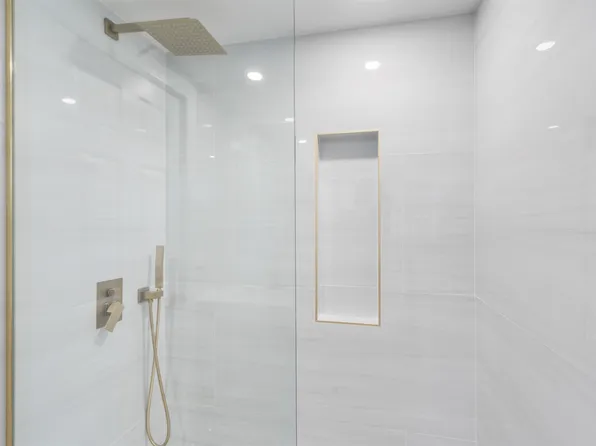 311 61st Street image 16 of 32