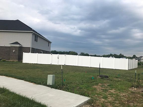 3rd image of 9509 W Shadow Lawn Dr