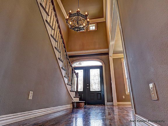 5th image of 2902 Saratoga Ln