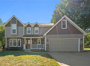953 Yancey St, Liberty, MO 64068