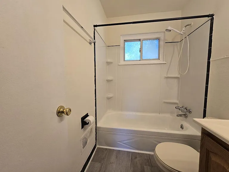 11 Glenwood Dr — Photo 23