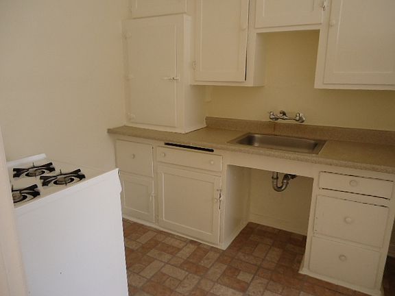 4th image of 138 S Westmoreland Ave APT 402
