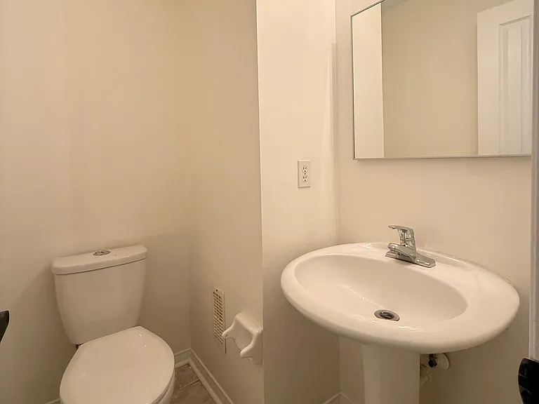 93 Brunswick Ave — Photo 17