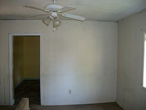 4th image of 1312 S El Paso Ave