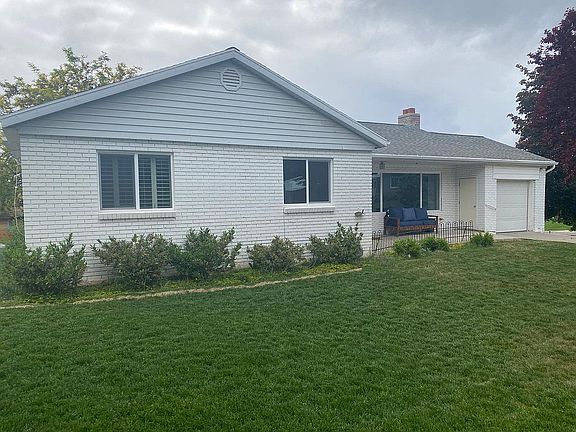 2nd image of 2486 E Village Cir
