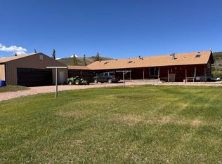 1777 County Road 279, Robertson, WY 82944