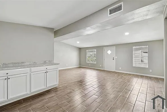 10625 Bay Hills Cir — Photo 11