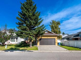 98 SE Del Ray Rd NE, Calgary, AB T1Y6V6