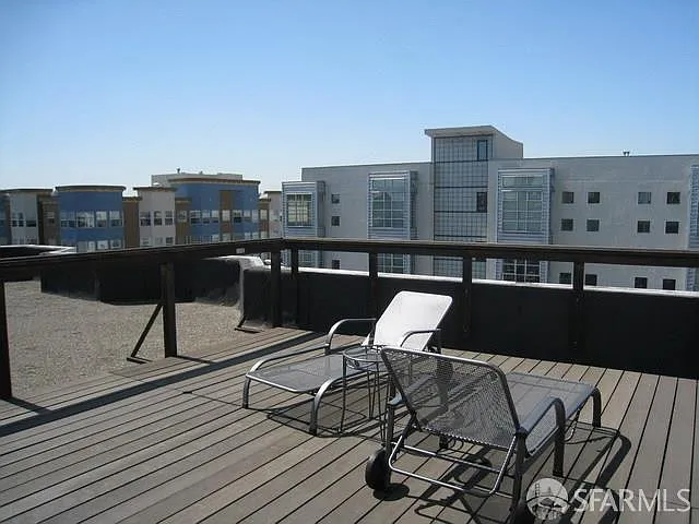 195 7th St #204 - Photo 11