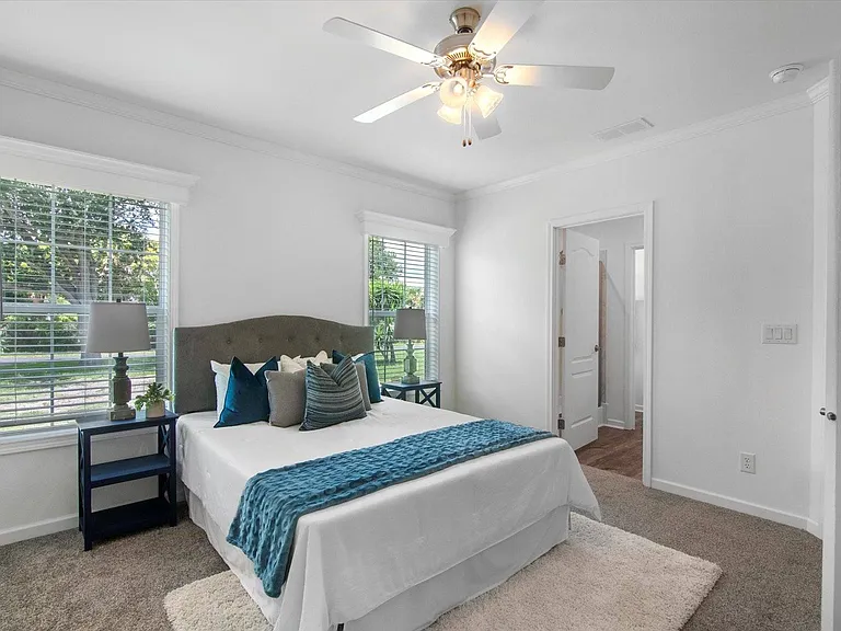 1284 Plymouth Pl — Photo 44