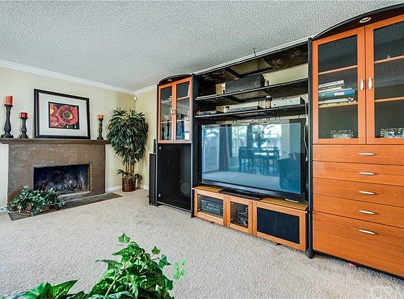 3rd image of 871 Knollwood Dr