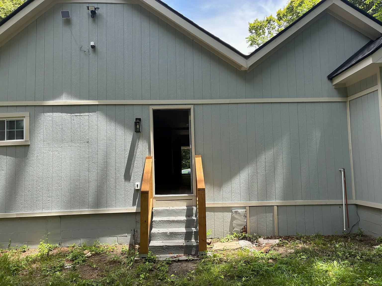 542 Elm Street - 1 — Photo 3