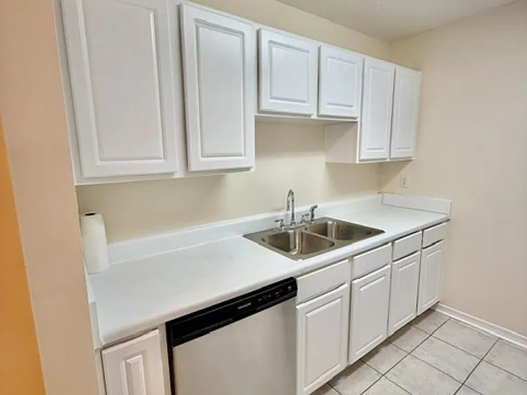 957 Tray Dr — Photo 10