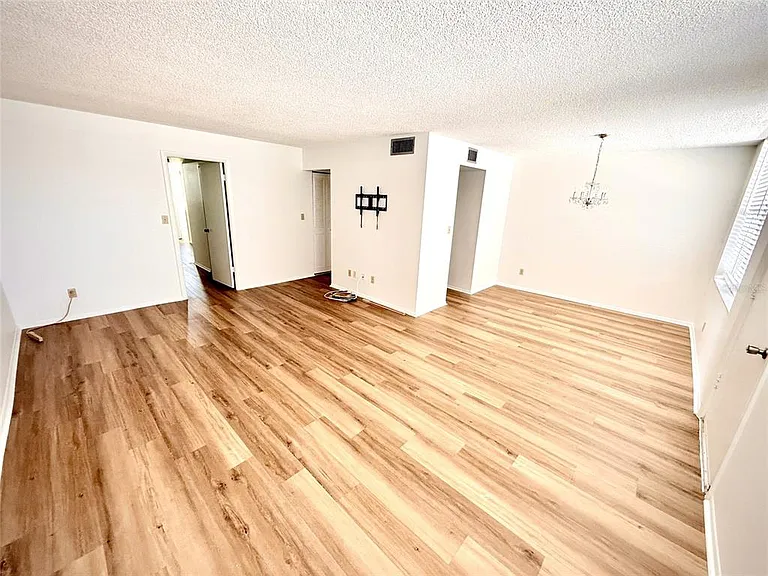 4880 Locust St NE #234 — Photo 8